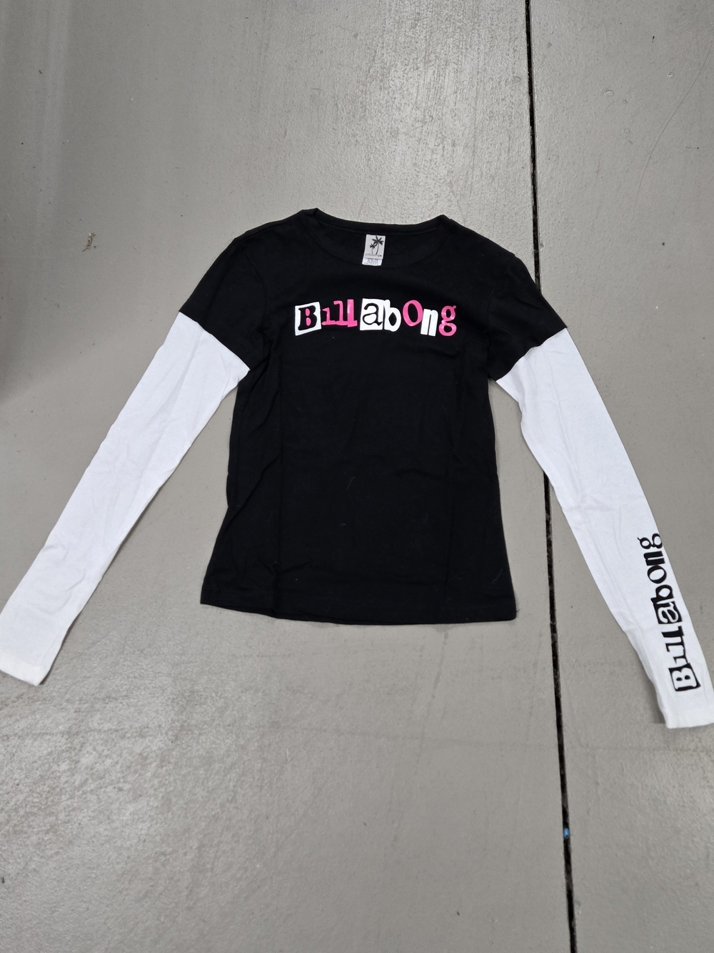 Vintage Billabong Black & White Long Sleeve Layered Tee with Pink Logo